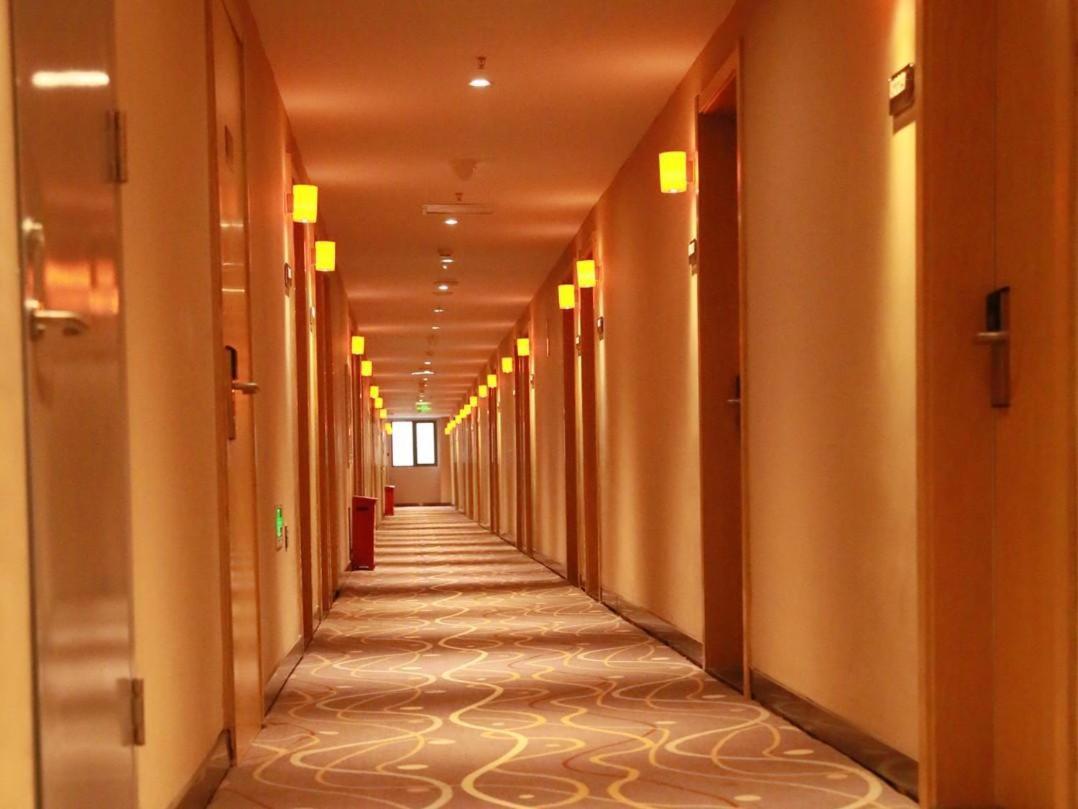 Hotel 7days Premium Dongba Branch *